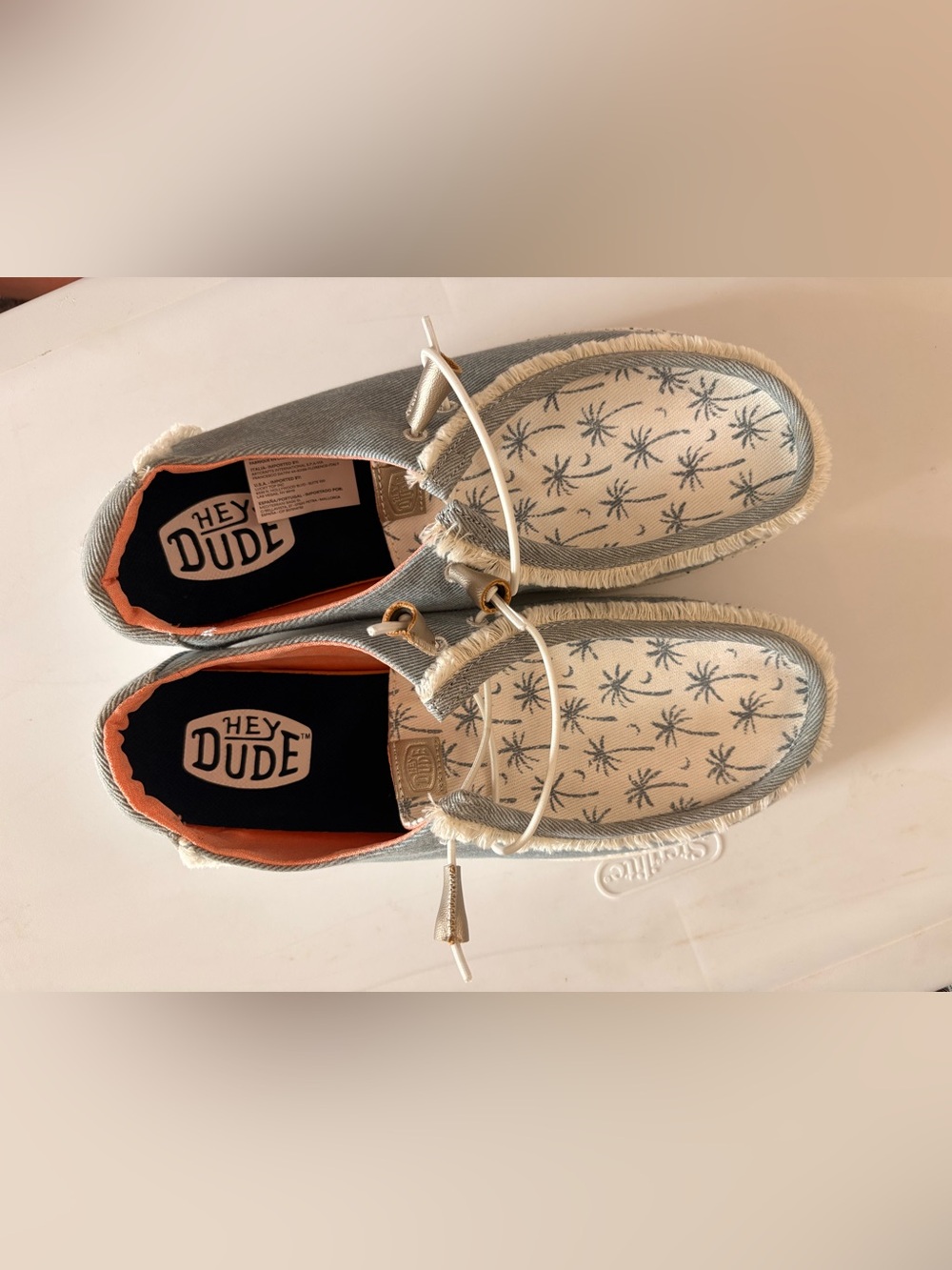 Hey Dude Women’s Light Blue with Palm-Print